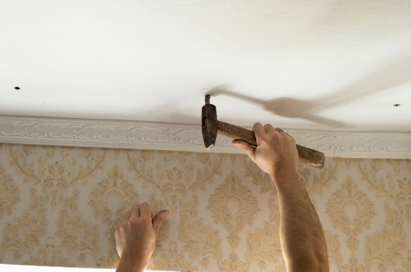 Wallpaper Border Installation in Overland Park, KS